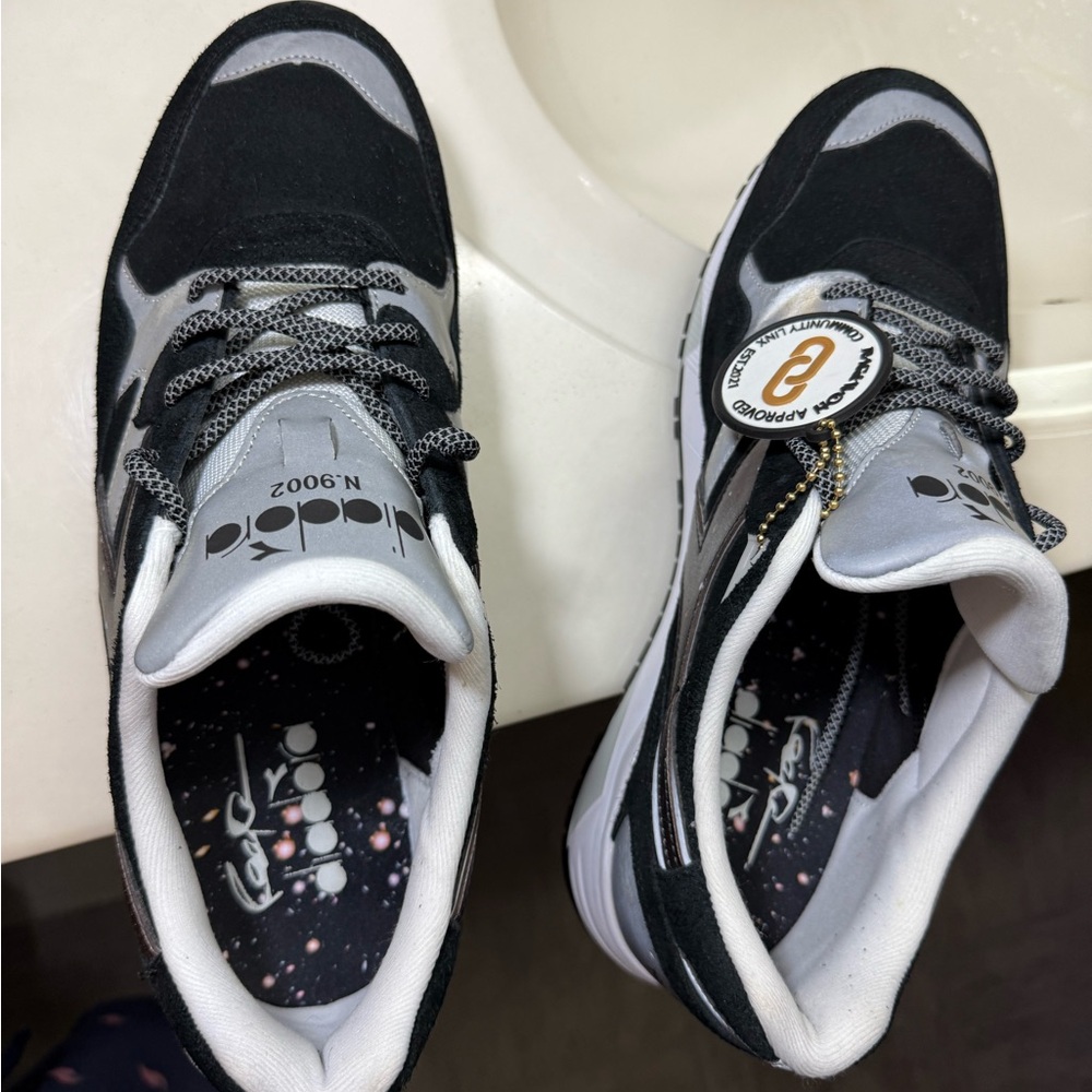 Diadora N9002 Raekwon Galaxy ๐ Black and White Men's Sneakers ๐ค๐ค๐ฌ ๐๐ค - Picture 7 of 17